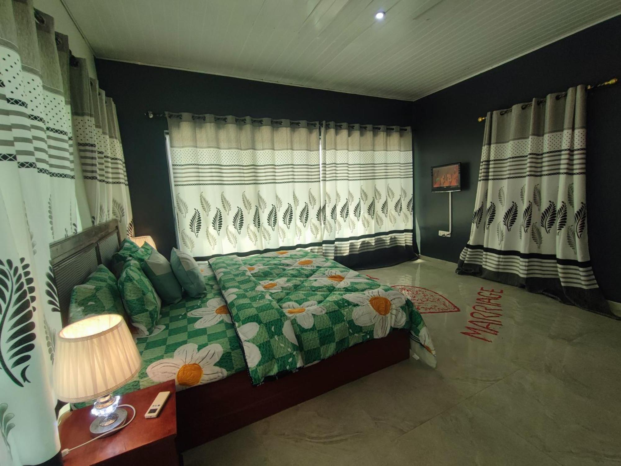 Hotel Ellisa Hospitality And Spa Akra Zewnętrze zdjęcie